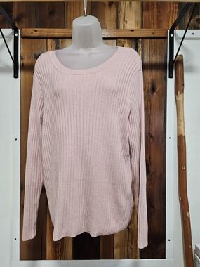 Liz Claiborne Pale Pink Ribbed Scoop Neck Sweater
